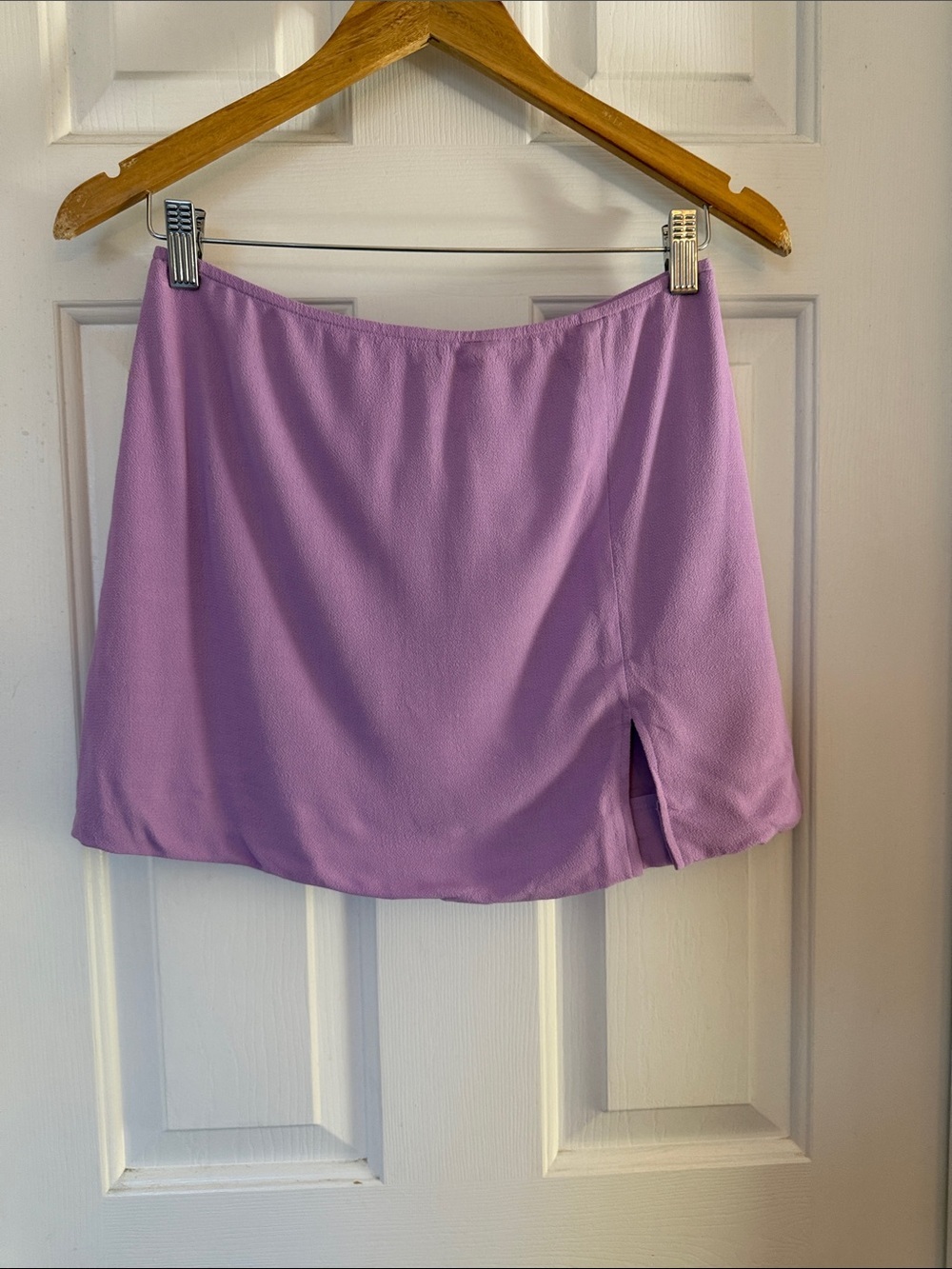 Aritzia Sunday Best Lilac Mini Skirt with Side Slit size 6 - Picture 2 of 5